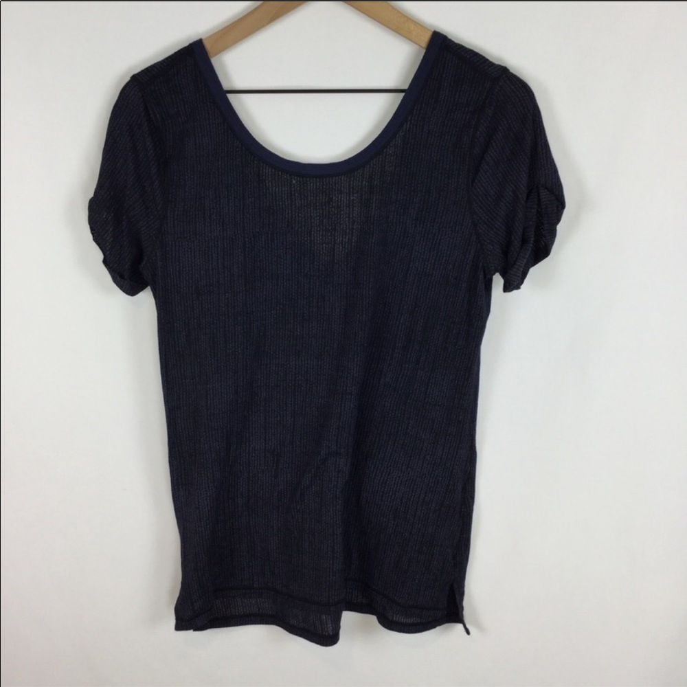 Lululemon open back tee